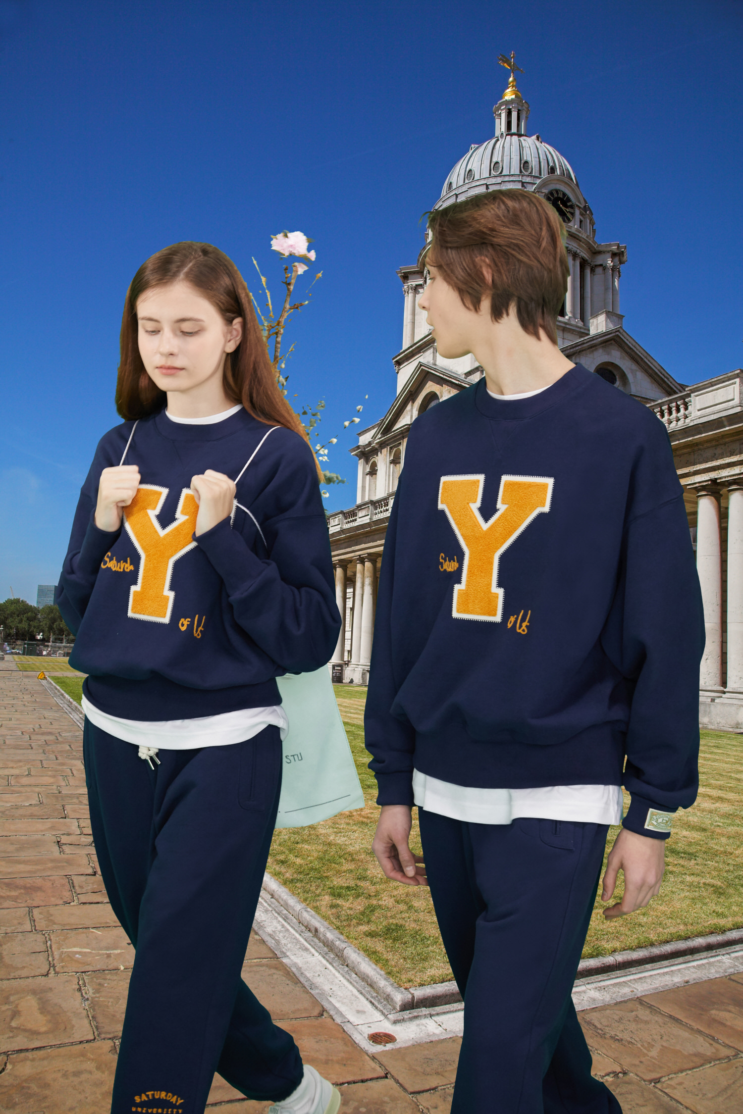 Women’s Y Logo Sweatshirt Navy